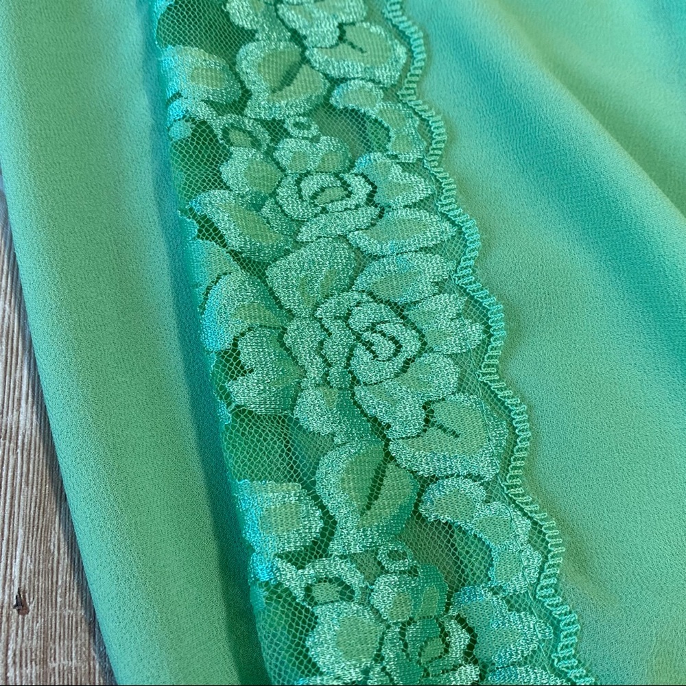 Mint Green Sheer Long Sleeve Blouse w/ Rose Lace- size S - Picture 9 of 12